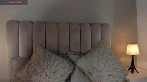 Snapshot of melanie_hillz chatting on March 2026 07:17:02 PM Melanie online show from March 2026 07:17:02 PM