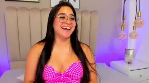 Snapshot of melanie_hillz chatting on July 2026 01:58:33 AM Melanie online show from July 2026 01:58:33 AM