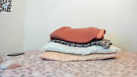 Snapshot of melanie_love17 chatting on July 2026 07:49:01 PM Melanie MODEL INDEPENDIENT online show from July 2026 07:49:01 PM
