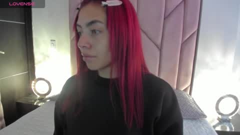 Melanie roux  online show from November 2025 12:29:02 PM