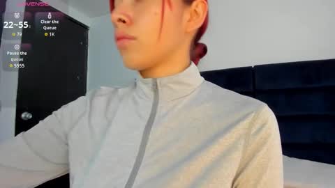 Melanie roux  online show from December 2025 12:32:02 PM