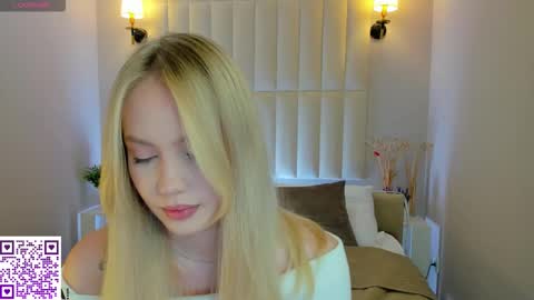 Snapshot of melanie_ryer chatting on October 2025 11:03:02 PM Melanie online show from October 2025 11:03:02 PM