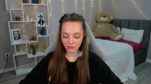 MelanieAlves online show from February 2026 12:32:02 PM