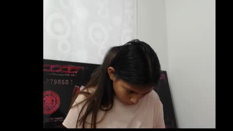 melaniegates06 online show from October 2025 03:44:02 PM