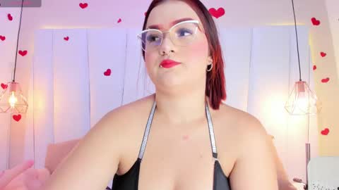 Melanie online show from September 2025 07:04:01 PM