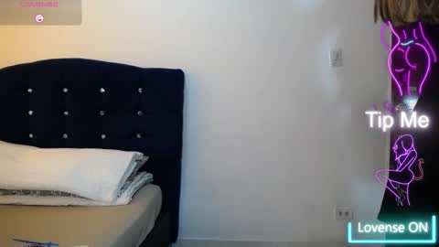 Melanie Parker online show from February 2026 02:13:01 PM