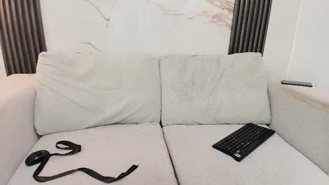 Melanie online show from February 2026 09:30:01 PM