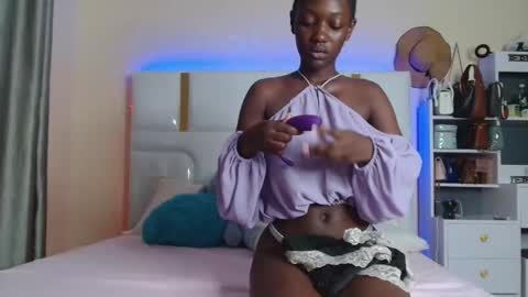 Snapshot of melaninqueen02 chatting on April 2026 02:25:02 PM ann online show from April 2026 02:25:02 PM