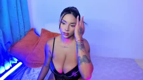 Melanny online show from November 2025 08:20:02 PM