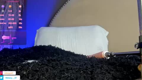 melany online show from November 2025 01:10:02 PM