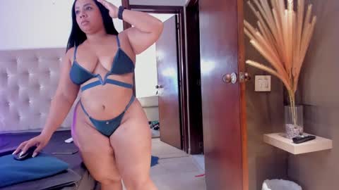 Snapshot of melanyshayk chatting on January 2025 05:52:02 PM Melany online show from January 2025 05:52:02 PM