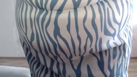 Snapshot of melina_beauty chatting on March 2026 09:35:02 AM Melina online show from March 2026 09:35:02 AM