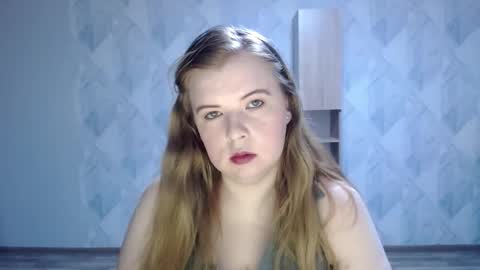 Snapshot of melina_beauty chatting on March 2026 02:38:02 AM Melina online show from March 2026 02:38:02 AM