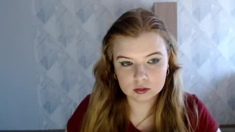 Snapshot of melina_beauty chatting on May 2026 06:41:01 AM Melina online show from May 2026 06:41:01 AM