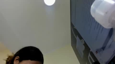 M E L I N A  online show from December 2025 07:29:02 PM