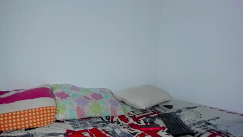 Snapshot of melinamartins chatting on February 2026 10:19:01 PM M E L I N A online show from February 2026 10:19:01 PM