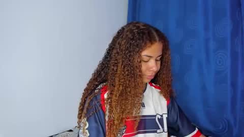 Snapshot of melinamartins chatting on March 2026 09:12:01 PM M E L I N A online show from March 2026 09:12:01 PM