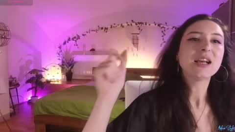 Snapshot of melinastyles chatting on April 2026 08:57:02 PM Melina Styles online show from April 2026 08:57:02 PM