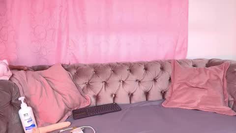 melisa_gv_ online show from February 2026 06:50:01 PM