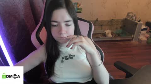 Snapshot of melisanilson chatting on April 2026 12:00:02 AM melisanilson online show from April 2026 12:00:02 AM