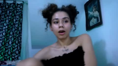 melissa online show from March 2025 08:54:01 PM