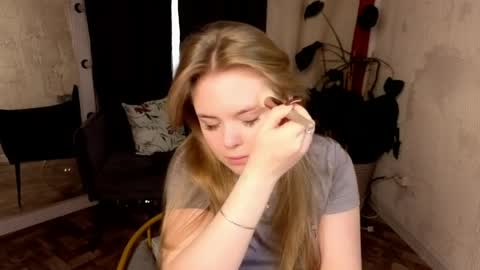 Sophia online show from May 2026 05:48:01 AM