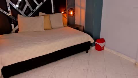 melissa_23_ online show from October 2025 11:29:02 AM