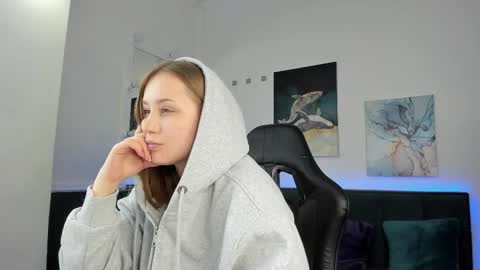 Hi I am Melissa online show from February 2026 06:40:02 AM