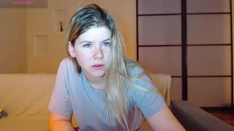 Snapshot of melissa__ray chatting on December 2024 11:11:01 PM Melissa Ray online show from December 2024 11:11:01 PM