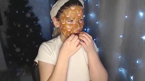 Snapshot of melissa__ray chatting on December 2024 07:32:02 PM Melissa Ray online show from December 2024 07:32:02 PM