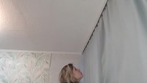 Snapshot of melissa__ray chatting on March 2025 02:36:01 AM Melissa Ray online show from March 2025 02:36:01 AM