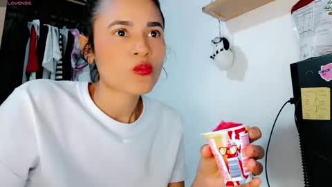 Snapshot of melissa_and_carol chatting on March 2026 06:11:02 PM Carol - Dany online show from March 2026 06:11:02 PM