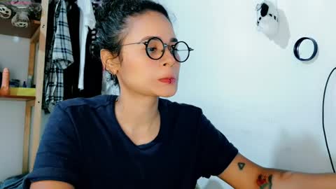 Snapshot of melissa_and_carol chatting on April 2026 03:39:02 PM Carol - Dany online show from April 2026 03:39:02 PM