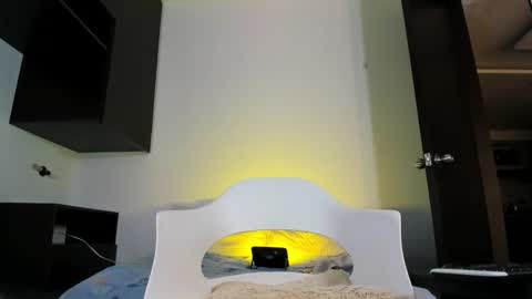 M E L I S S A  online show from November 2025 12:16:02 PM