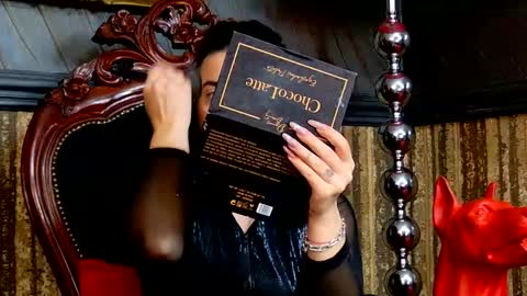 Snapshot of melissa_glow chatting on November 2025 12:25:01 PM Melissa online show from November 2025 12:25:01 PM