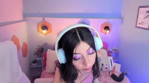 Snapshot of melissa_koster chatting on February 2025 03:34:02 AM Melissa 3 online show from February 2025 03:34:02 AM