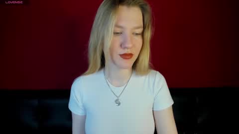 Snapshot of melissa_moooree chatting on September 2025 08:17:01 AM melissa_moooree online show from September 2025 08:17:01 AM
