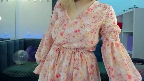 Snapshot of melissa_new22 chatting on October 2025 12:22:02 AM melissa_new22 online show from October 2025 12:22:02 AM