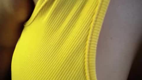 Melissa online show from December 2025 04:18:02 AM