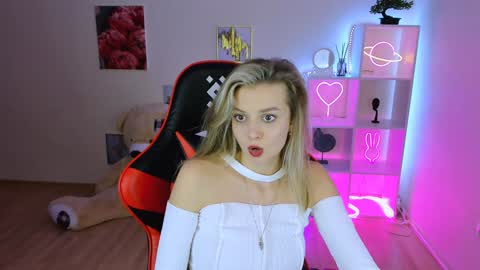 Melissa online show from February 2025 07:55:01 PM