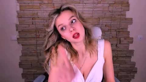 Melissa online show from February 2025 04:51:01 PM