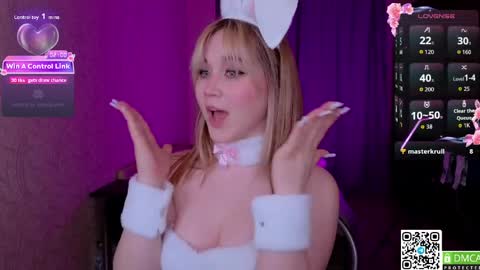 Snapshot of melissa_sensual_ chatting on April 2026 08:09:01 PM Melissa. For u just Mila im a non nude model online show from April 2026 08:09:01 PM