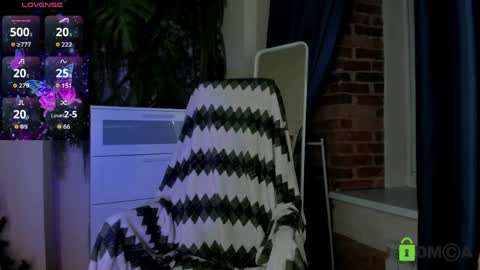 Snapshot of melissa_wells chatting on April 2026 08:17:02 PM Melissa online show from April 2026 08:17:02 PM