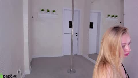 Melissa online show from October 2025 03:40:02 AM