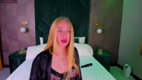 Melissa online show from October 2025 01:39:01 AM