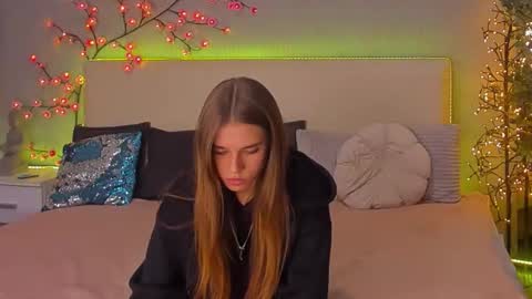 MelissaCrayzy online show from November 2025 02:53:02 PM