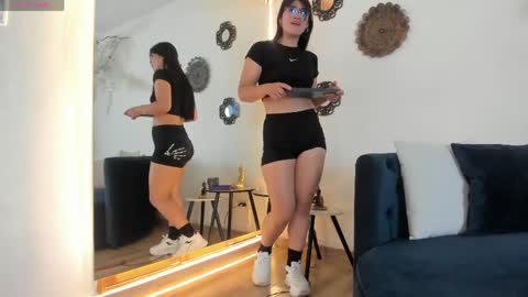 Snapshot of melissahill__ chatting on May 2026 07:52:02 PM Meli online show from May 2026 07:52:02 PM