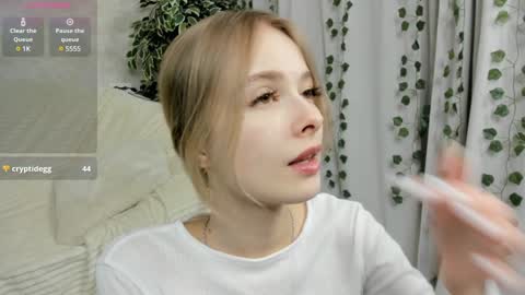 Snapshot of mell_milles chatting on January 2025 07:58:02 PM mell milles online show from January 2025 07:58:02 PM