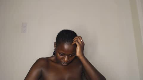 Snapshot of mellanin_pretty_ chatting on December 2024 04:48:02 AM . online show from December 2024 04:48:02 AM