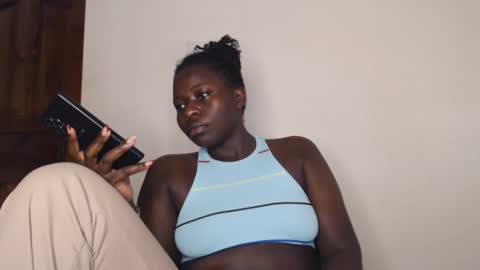 Snapshot of mellanin_pretty_ chatting on March 2026 06:36:01 AM . online show from March 2026 06:36:01 AM